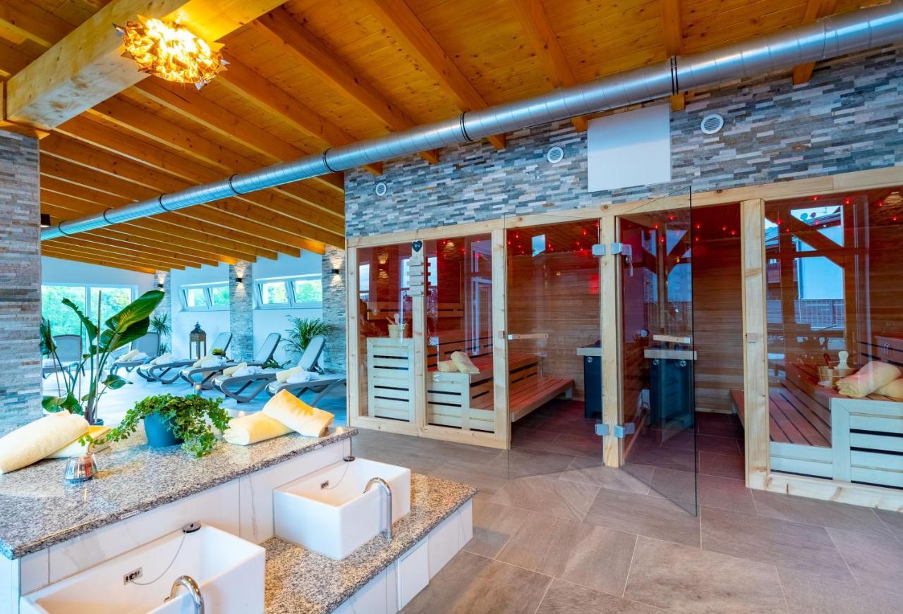 Hotel Rhoen Residence Dipperz Екстериор снимка