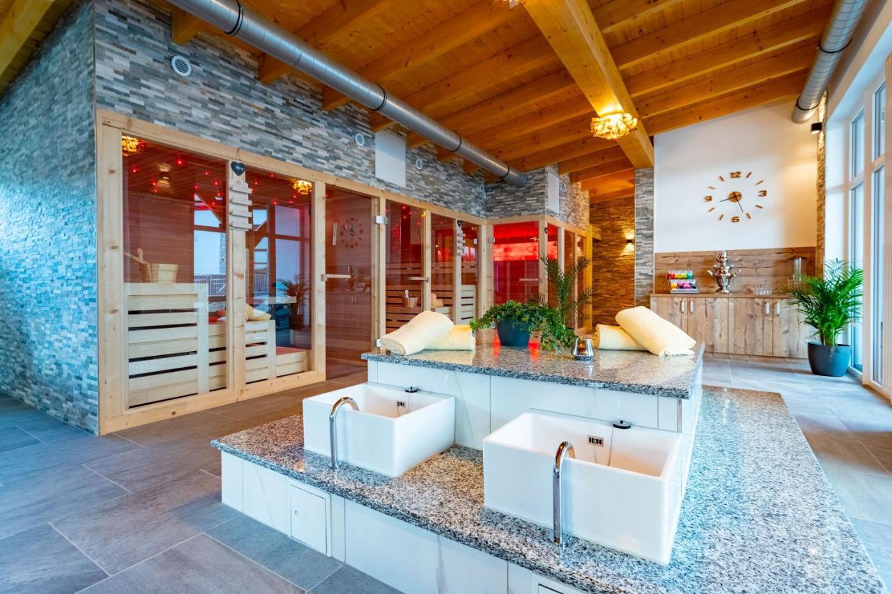 Hotel Rhoen Residence Dipperz Екстериор снимка