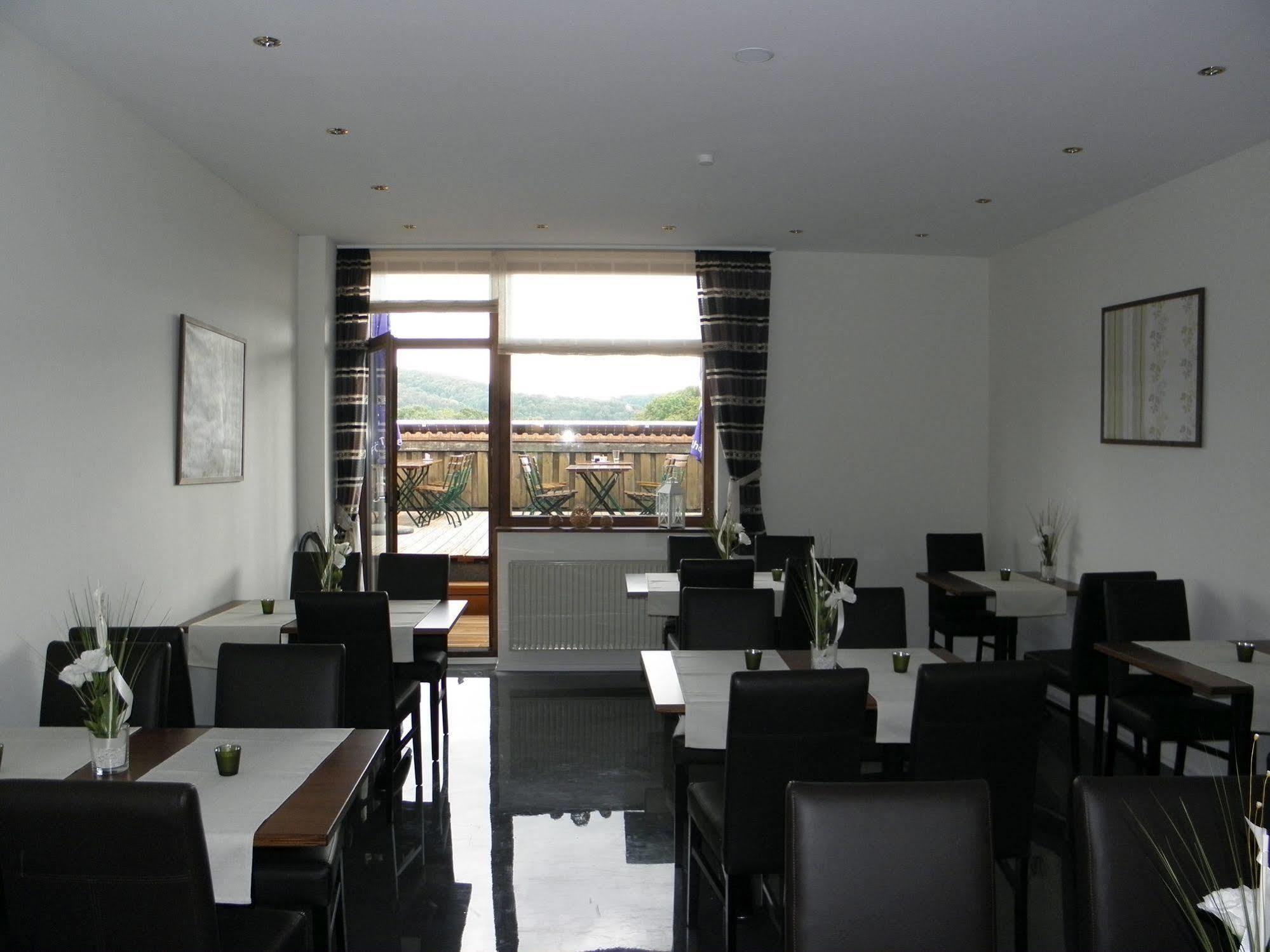 Hotel Rhoen Residence Dipperz Екстериор снимка